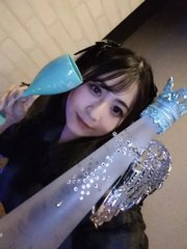 あみなさんの画像3枚目