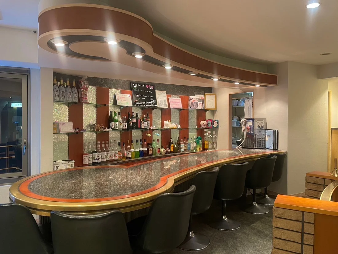 メイドダイニング かなで