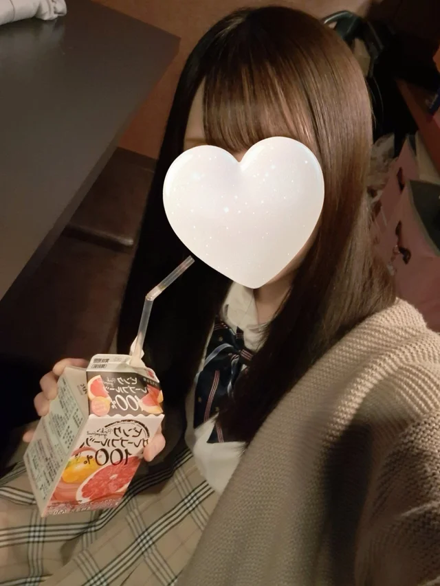 あやめちゃんさんの画像2枚目