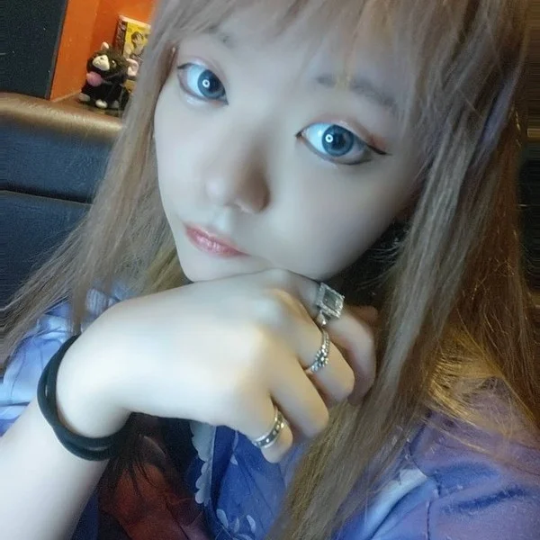 店舗で働く先輩からのコメント