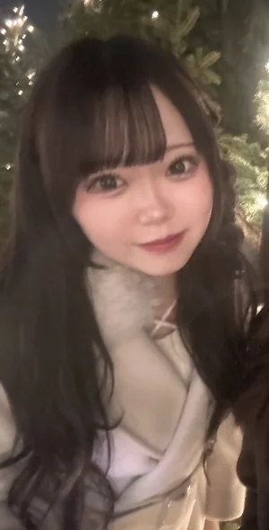 峯岸ここあ