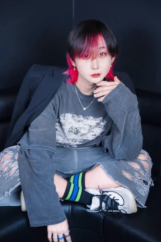 アオイ