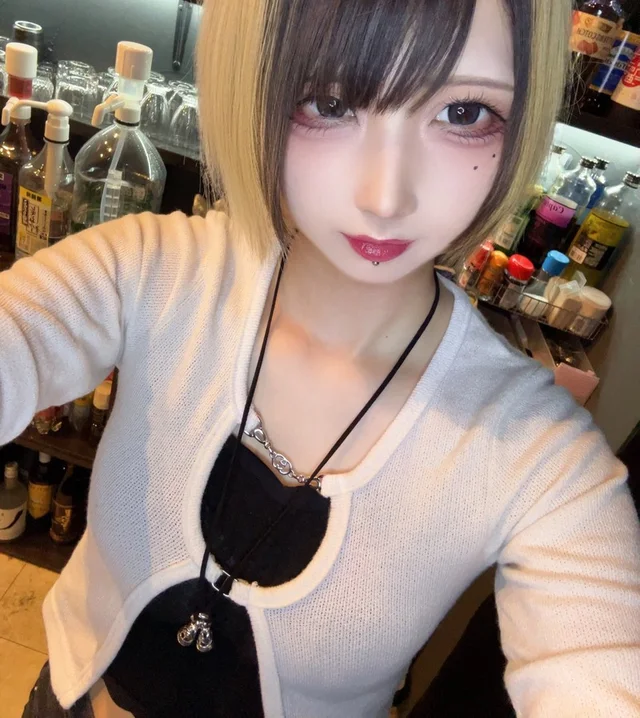 イヴさんの画像2枚目