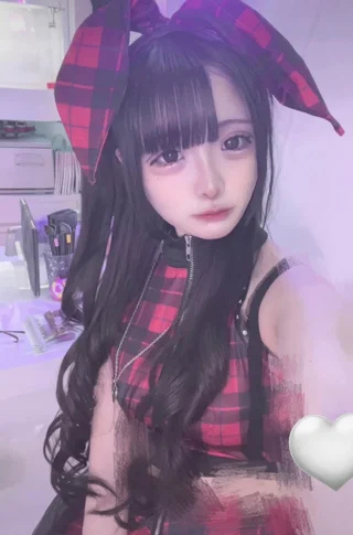 小鳥遊ららさんの写真