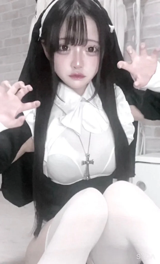 小鳥遊ららさんの画像3枚目