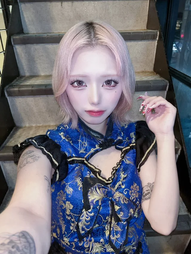 あずささんの画像3枚目