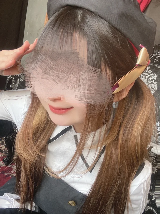 モナ・リナさんの画像1枚目