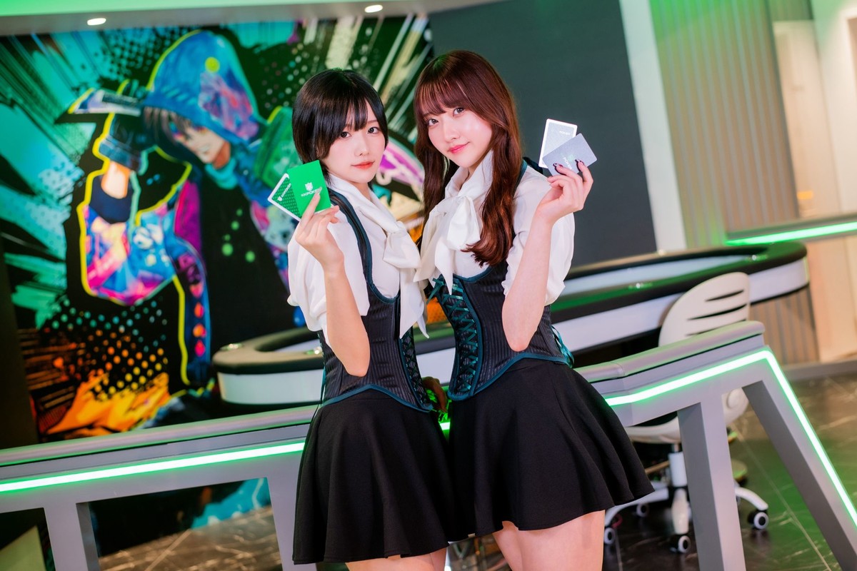 KKLIVE POKER SHIBUYA - 渋谷・五反田のコンカフェ | カフェるん