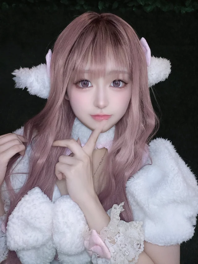 ひなのさんの画像2枚目