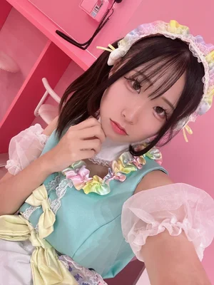 オリジナル制服でお給仕！