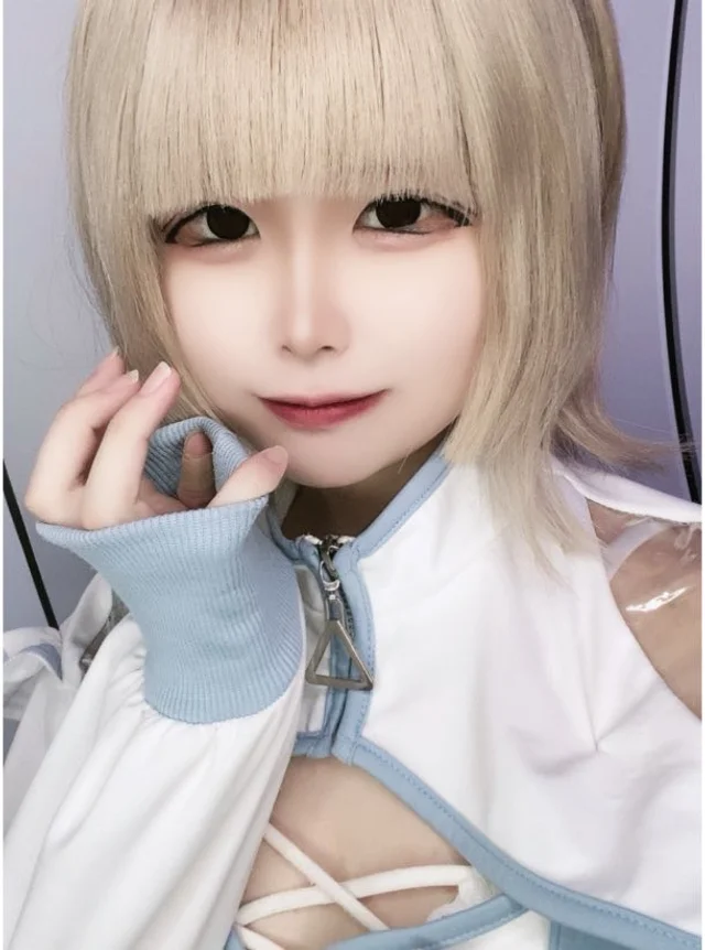 妖流(よる)さんの画像3枚目