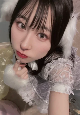 ゆりな