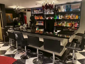 闇かわいいお洒落な内装