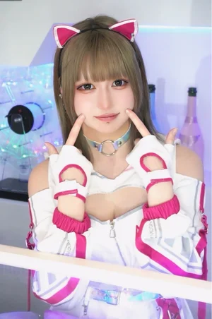 にこ