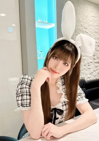 める🐰