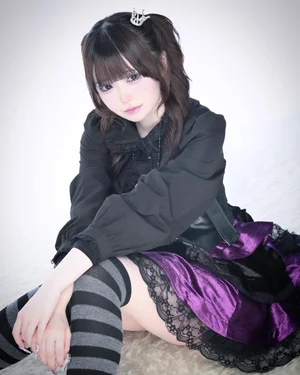 黒百合ミオ