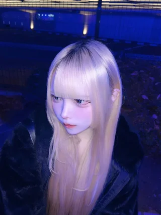 しあ