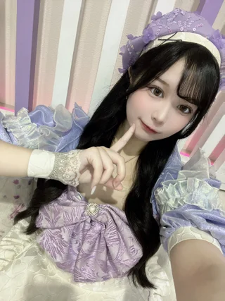 つき