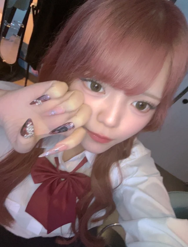 ひなのさんの画像1枚目