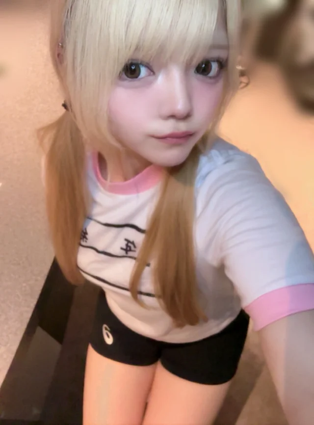 ひなのさんの画像2枚目