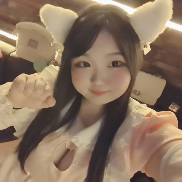 にこ