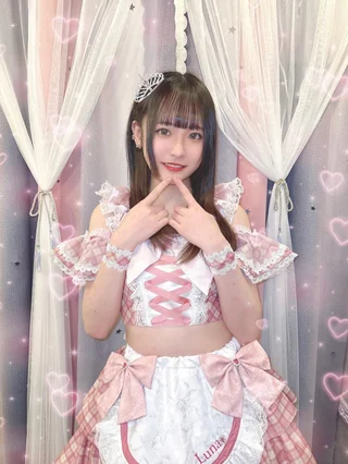 金津美月