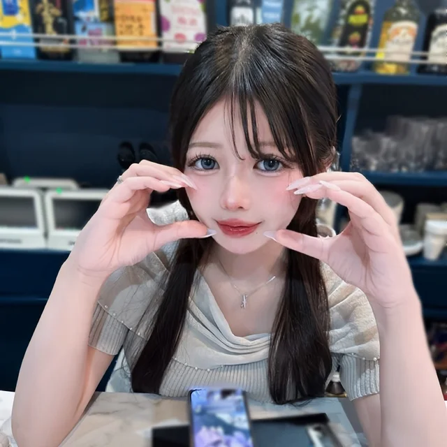 しおりさんの画像2枚目