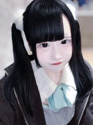 つきこ