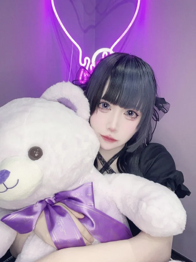 白雪ヒメカさんの画像1枚目