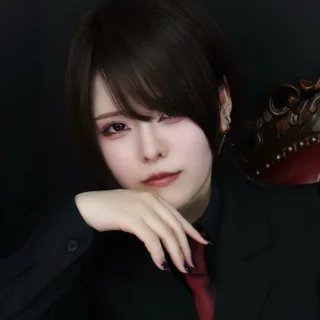 月乃 らむ