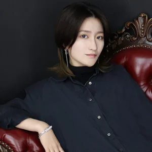 皇 琉偉