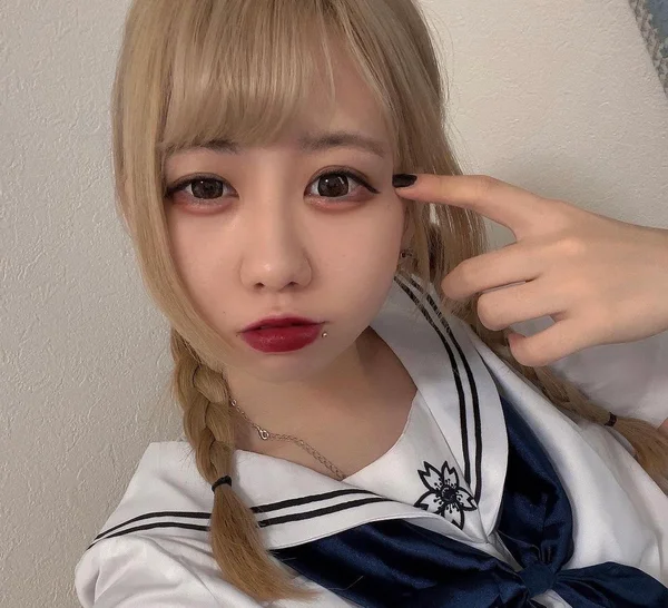 看板娘の画像