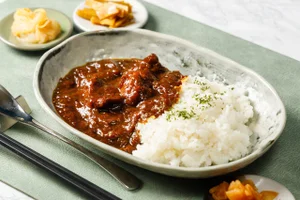 萌えモツカレーのイメージ