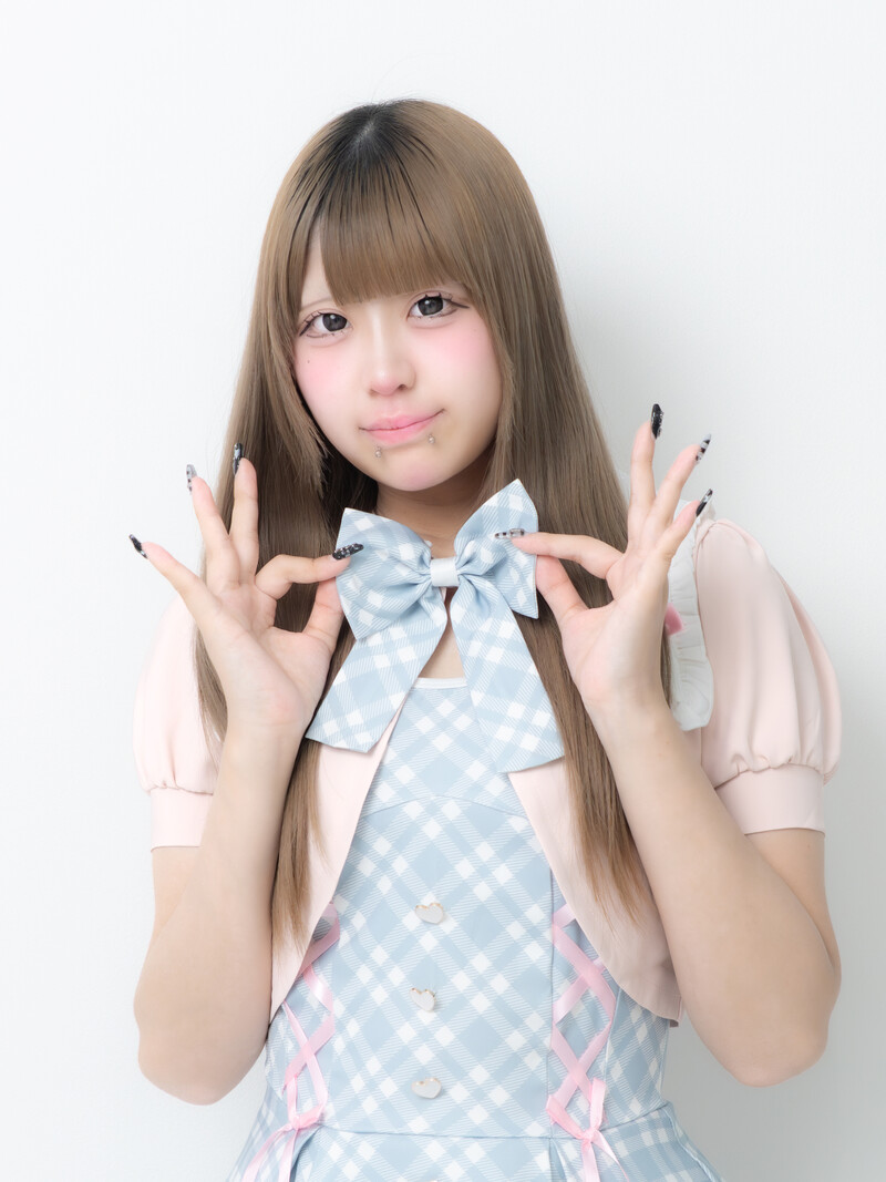 もに