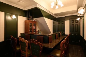 洋館のような高級感のある内装