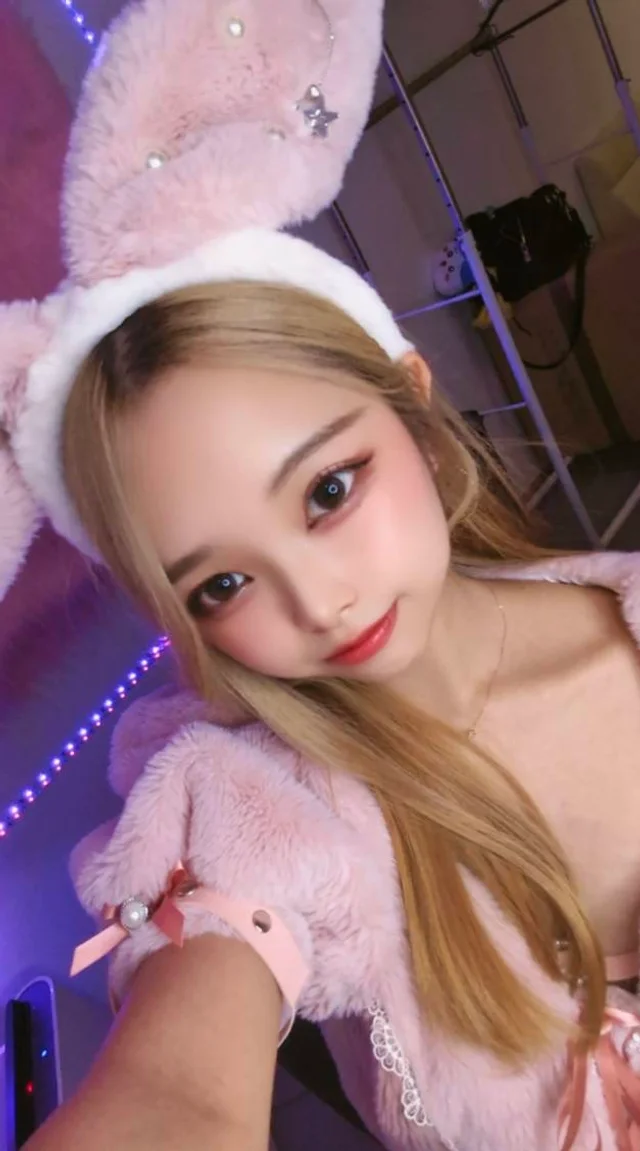 りり🐰あなうささんの画像2枚目