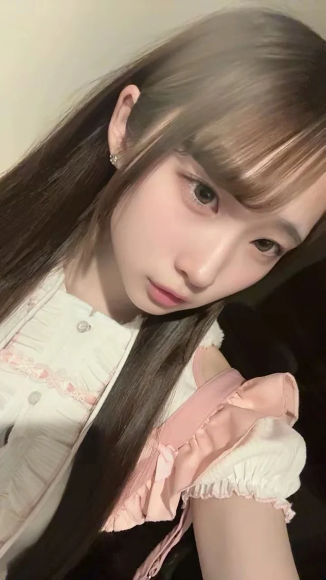 ろあ【甘い　可愛い　ろあに恋。】さんの画像1枚目