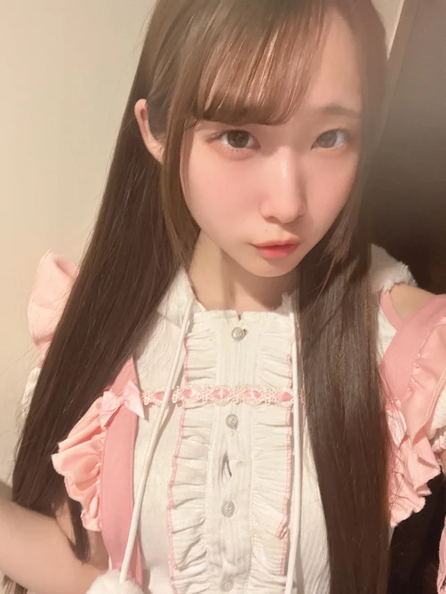 ろあ【甘い　可愛い　ろあに恋。】さんの画像3枚目