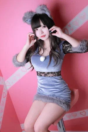 かわいい衣装で働ける❣